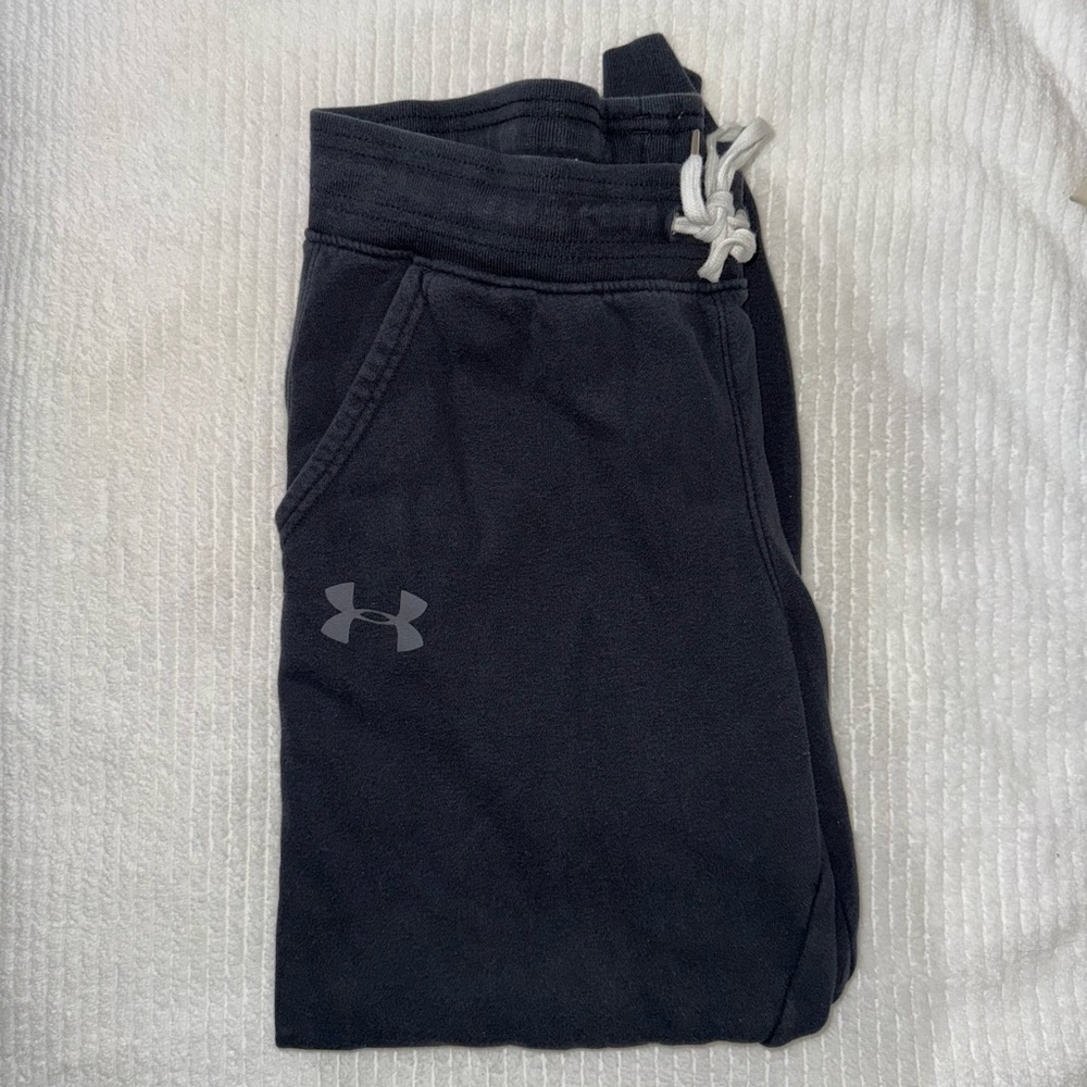 Under Armour Women’s Joggers - Color Black - Size M